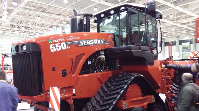 CAM08932